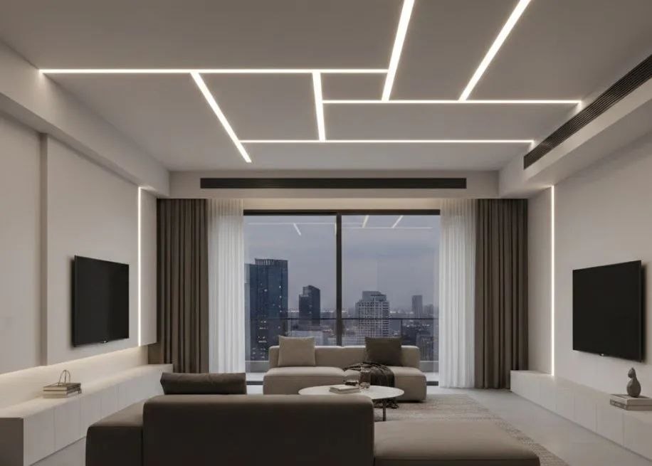 STRETCH STROP s geometrijskim LED linijama u modernom dnevnom boravku